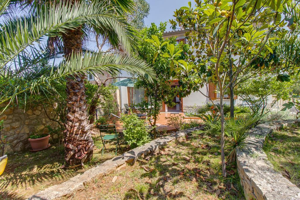 Villa Alma Вели-Лошинь Экстерьер фото