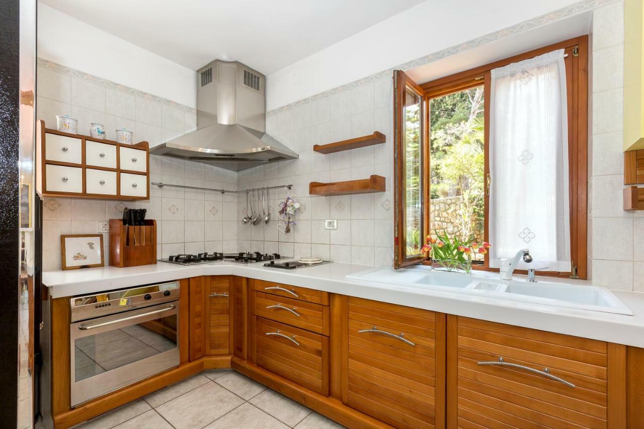 Villa Alma Вели-Лошинь Экстерьер фото